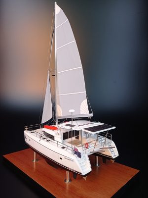 Custom Desk Models - - Lagoon 420 desk model - Abordage