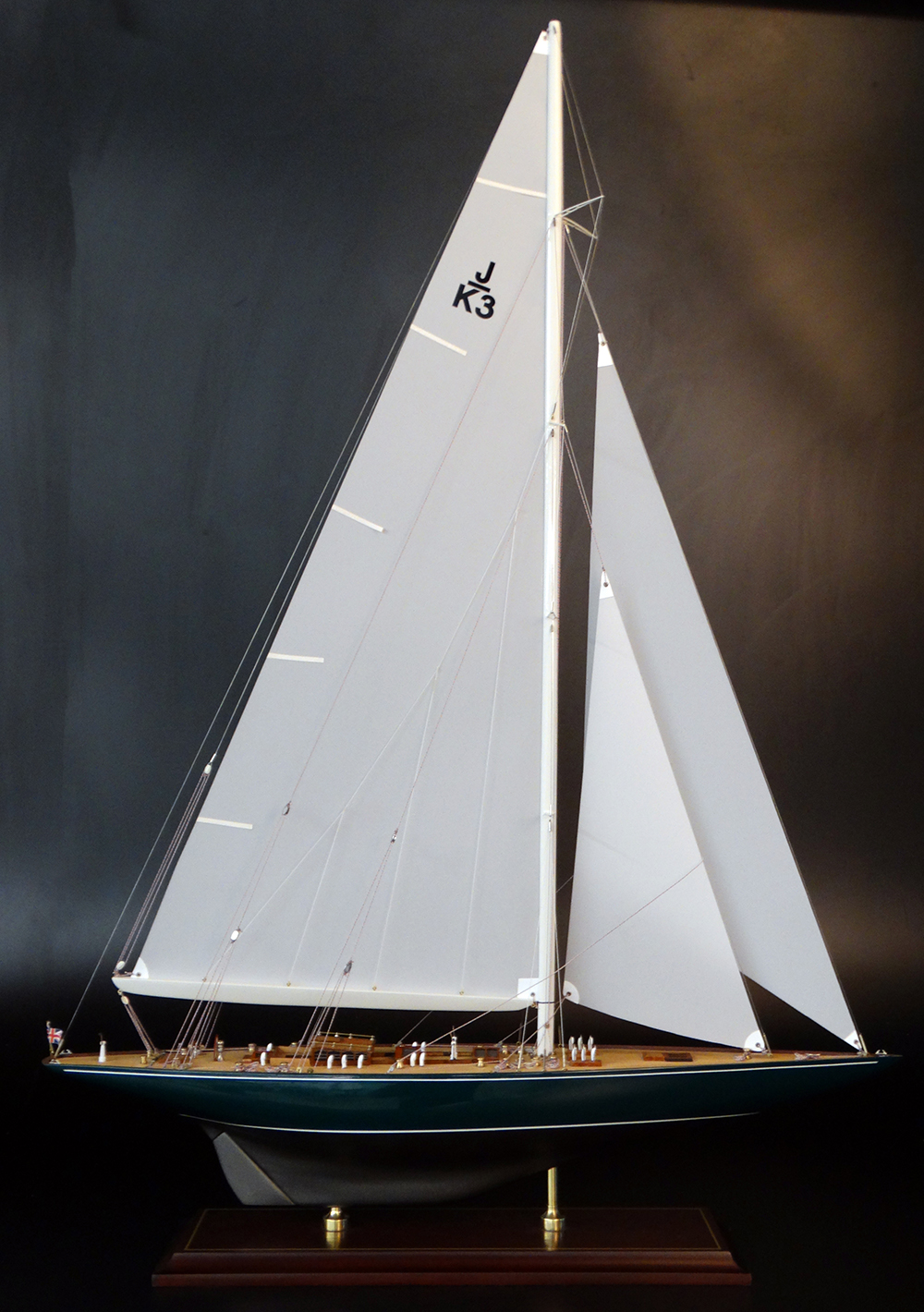 America's Cup Boats - - Shamrock V. 1930 - Abordage