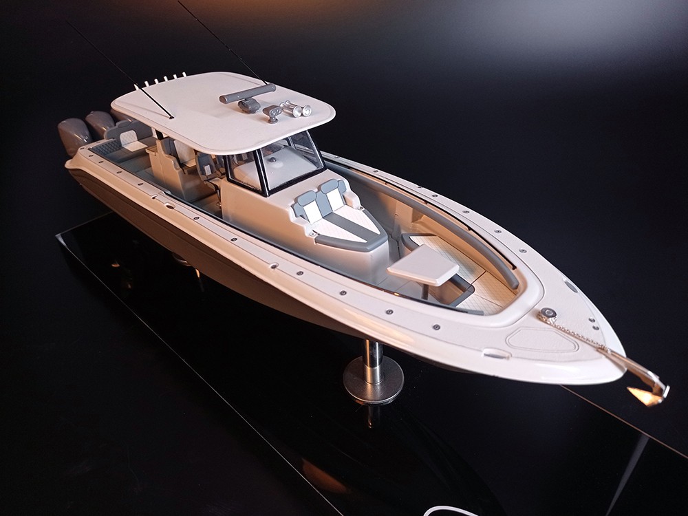 Custom Models - HCB Yachts - Lujo 42, HCB Yacht custom model - Abordage