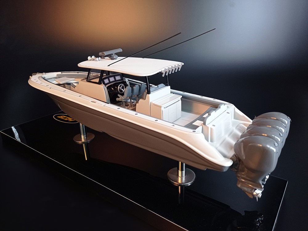 Custom Models - HCB Yachts - Lujo 42, HCB Yacht custom model - Abordage