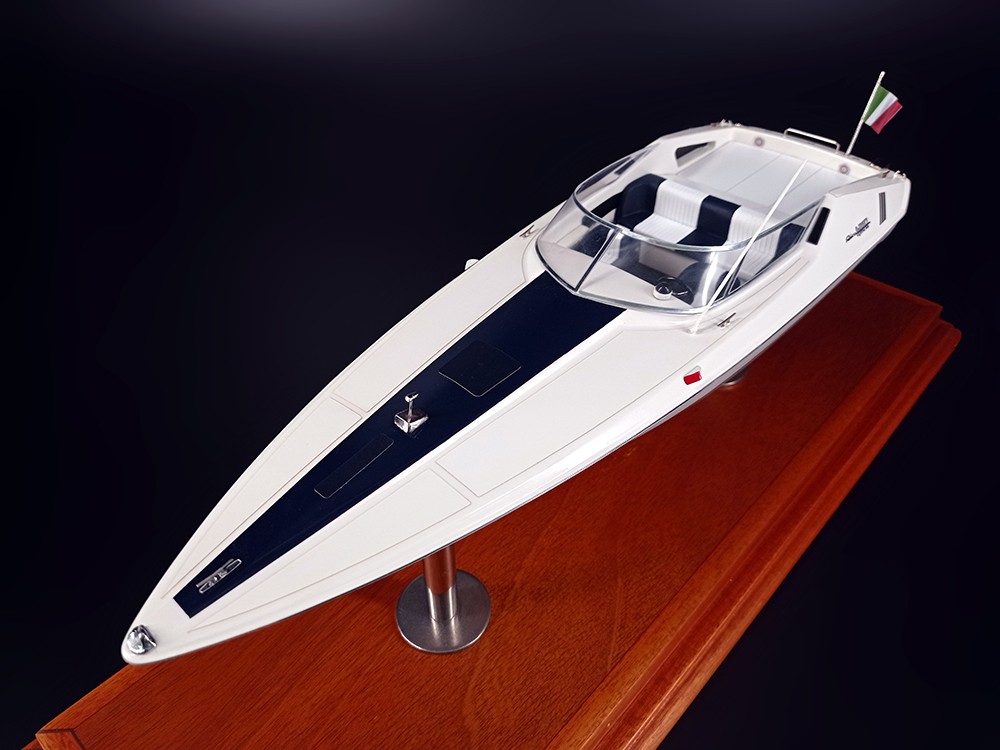 Custom Models - Riva - Riva St Tropez custom model replica - Abordage