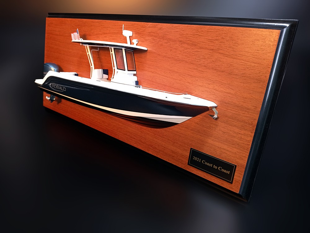 Custom Half Models - - Robalo 272 powerboat custom half model with deck details - Abordage