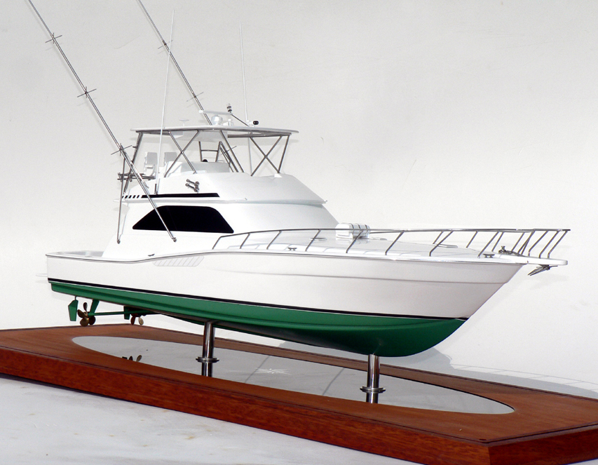 Custom Models - Viking Yachts - Viking 50 "Reel Affair" - Abordage