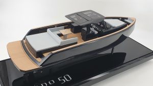 Custom Models - Pardo - Pardo 50 custom powerboat model replica - Abordage