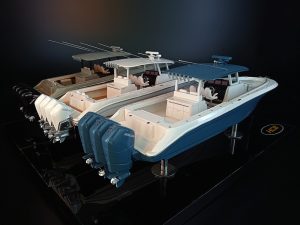 Custom Models - HCB Yachts - Lujo 42 custom model replica - Abordage