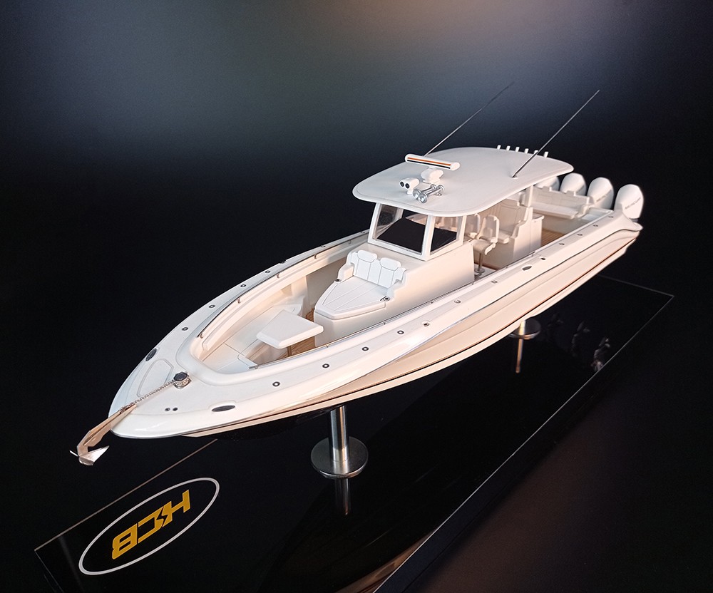 Custom Models - HCB Yachts - Lujo 42 custom model replica - Abordage