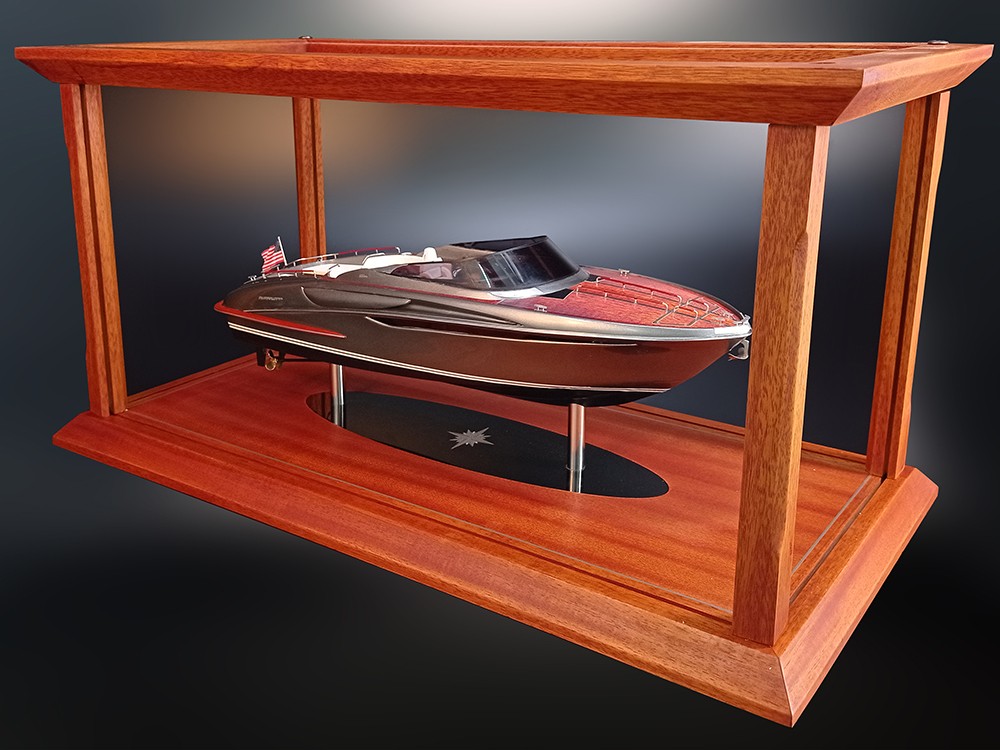 Custom Models - Riva - Rivarama 44 custom model - Abordage