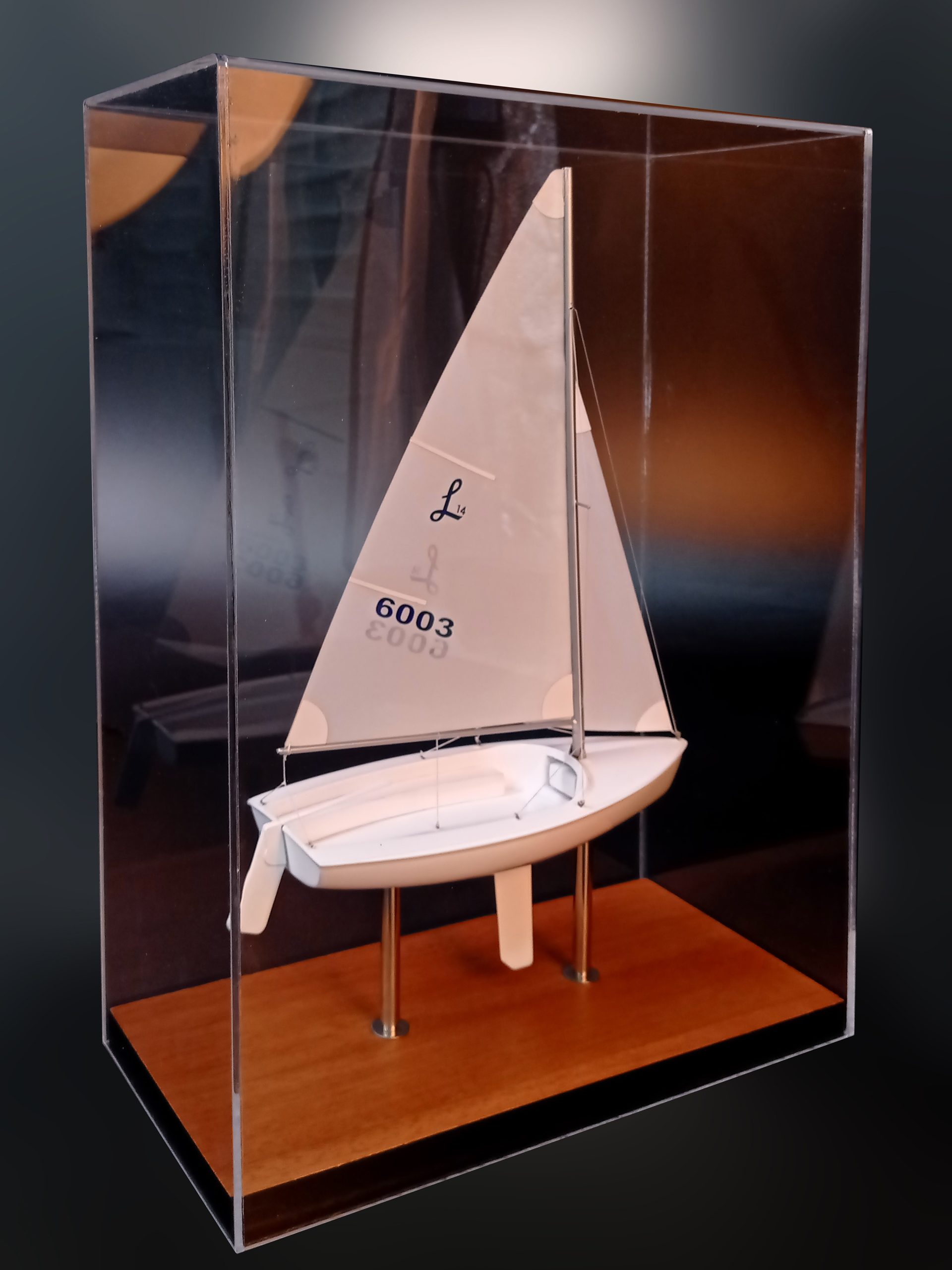 Custom Desk Models - - Lido 14 desk model - Abordage