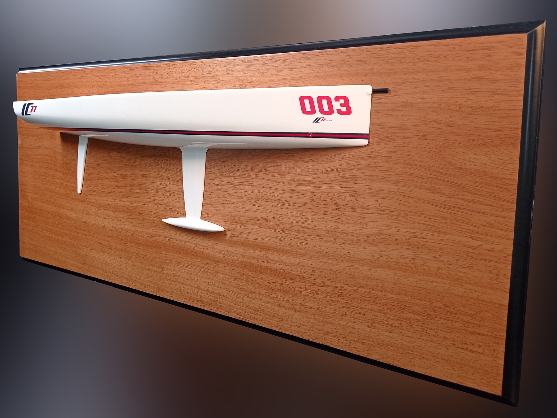 Custom Half Models - Melges - Melges IC 37 Custom half model replica - Abordage