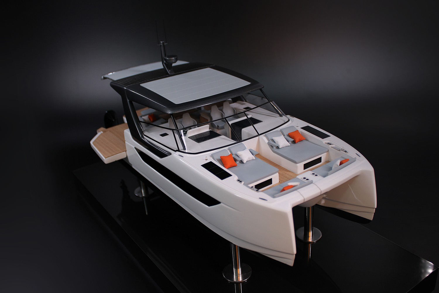 XQuisite 40 power cat custom model