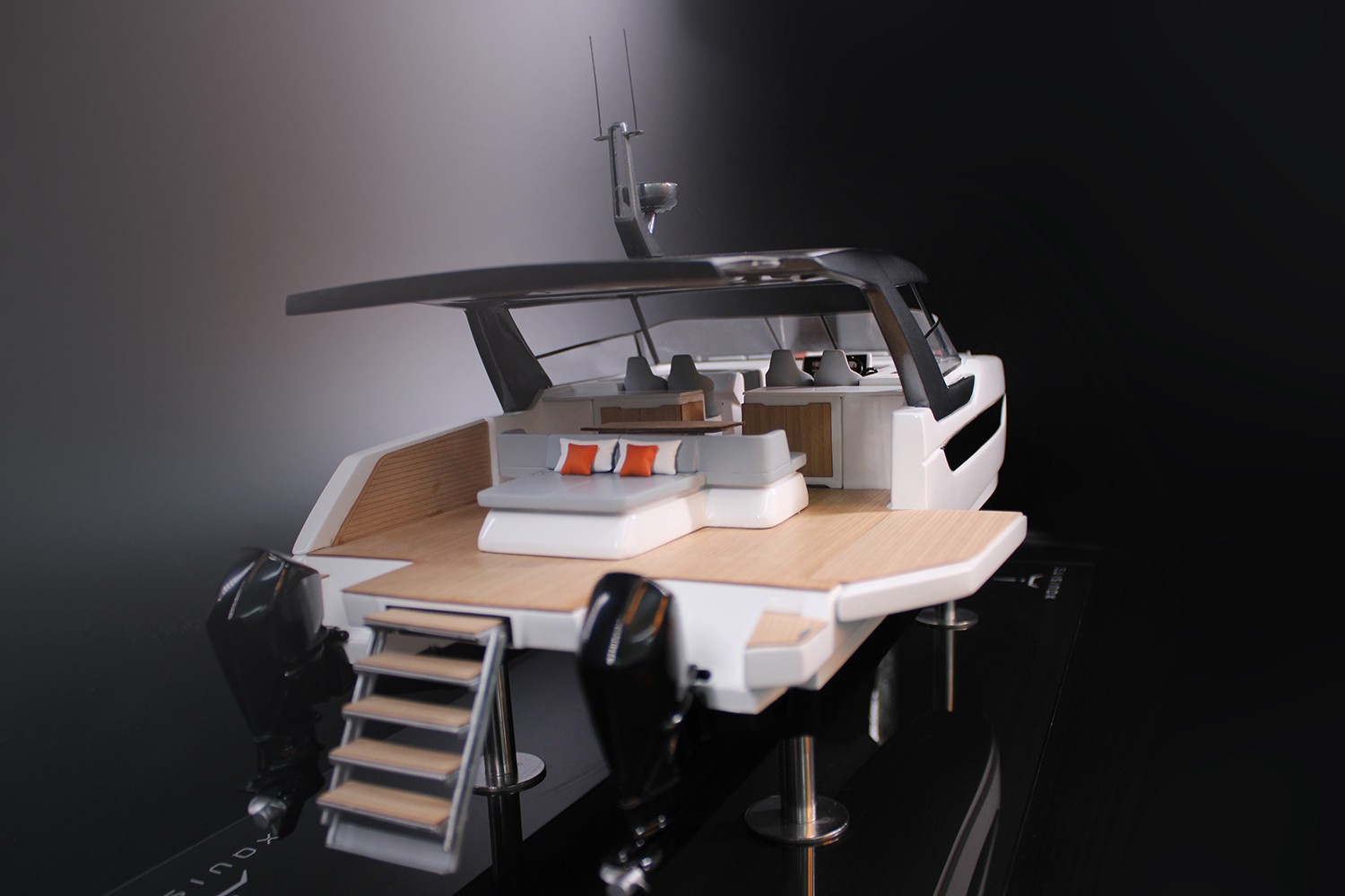 XQuisite 40 power cat custom model