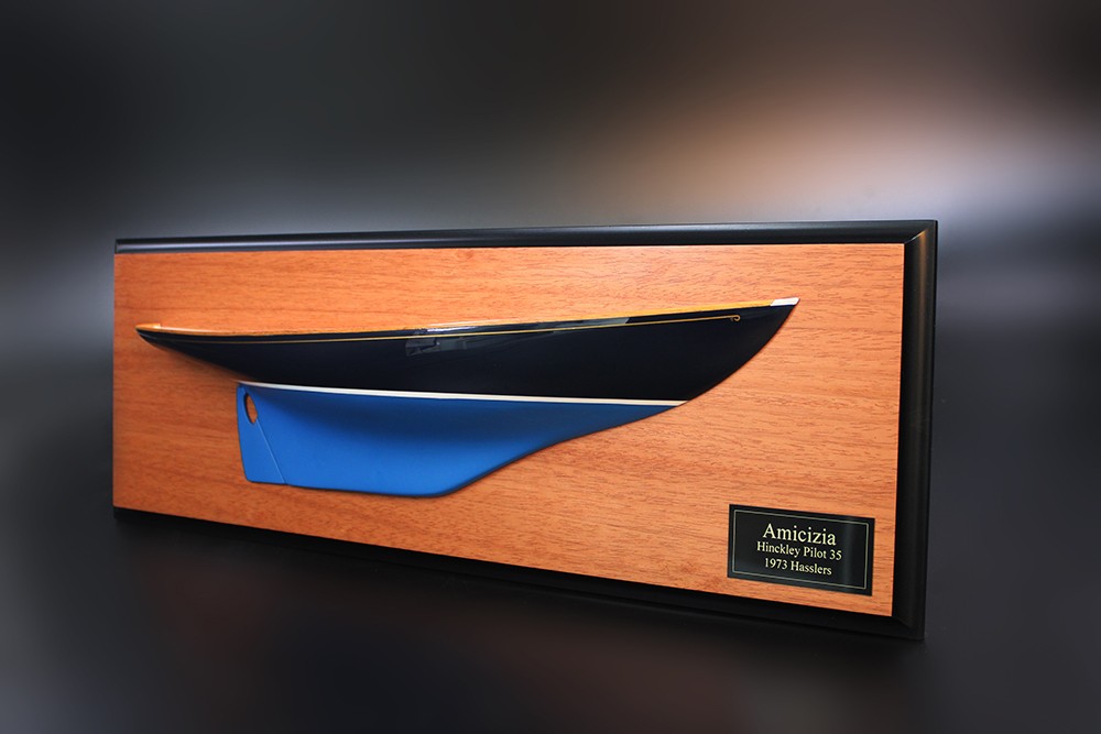 Hinckley Pilot 35 flush deck half hull