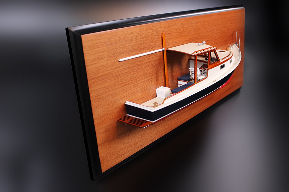 Beal Island 31 custom half model with deck details