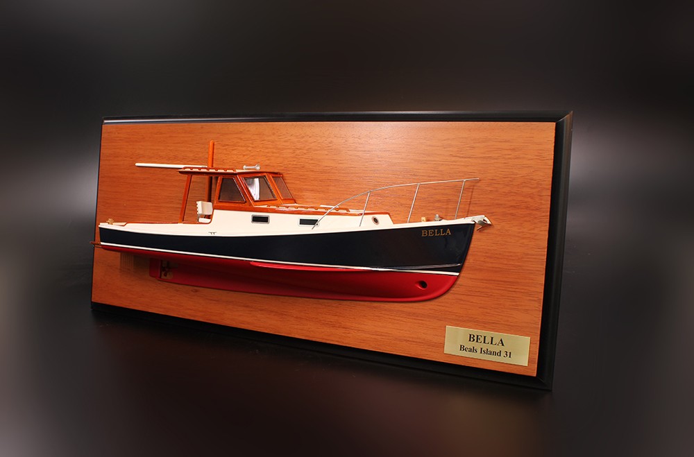 Beal Island 31 custom half model with deck details