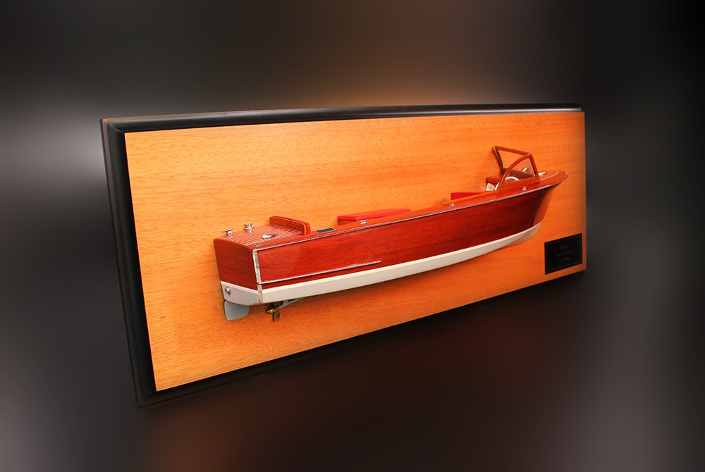 Hutchinson 23’ Utility - 1947 custom half model with deck details