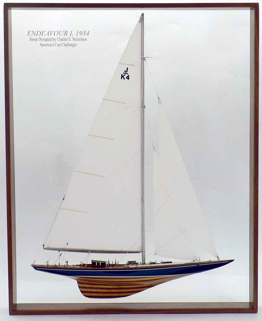 Half models with wooden frame - - Endeavour I 1934 - Abordage
