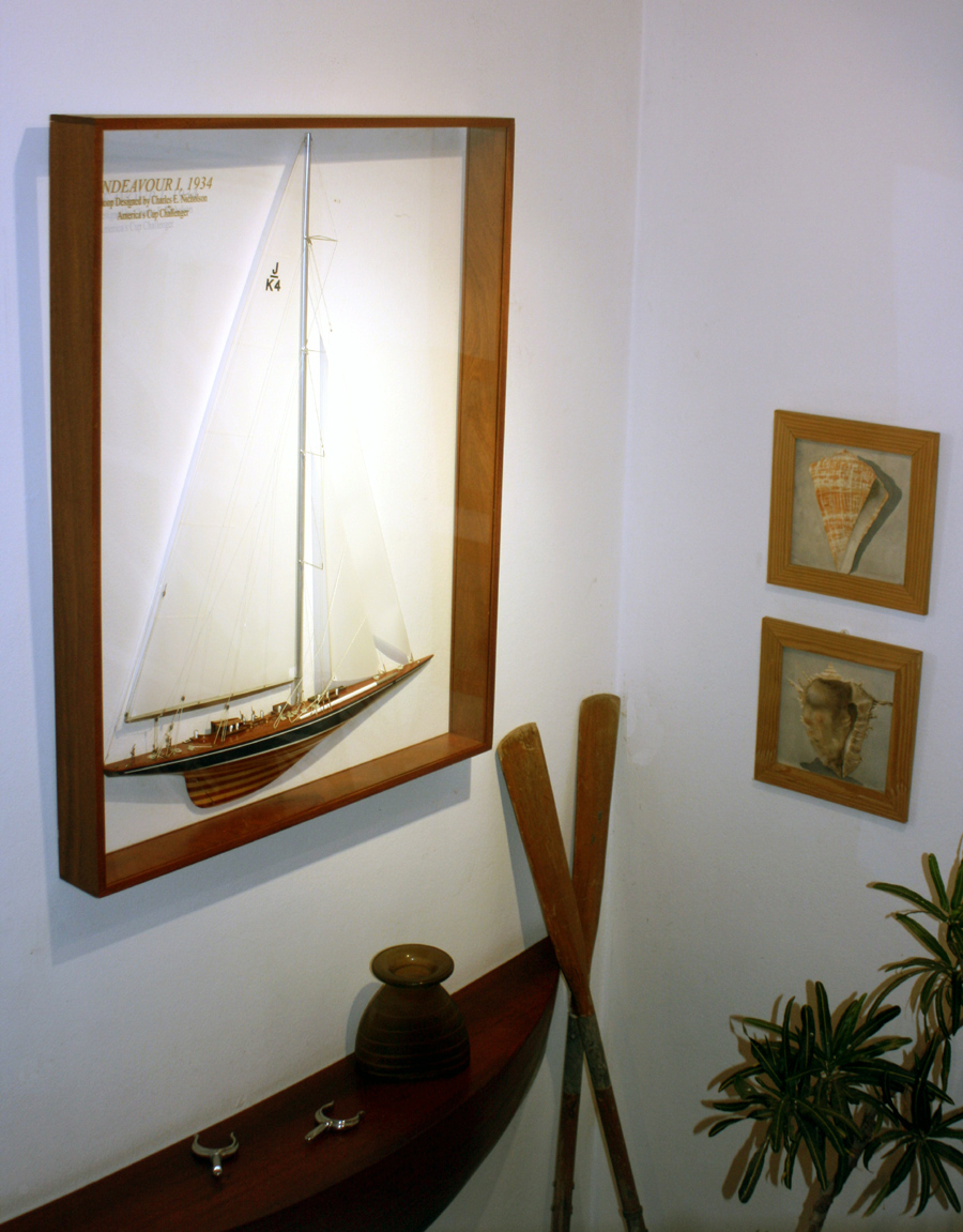 Half models with wooden frame - - Endeavour I 1934 - Abordage