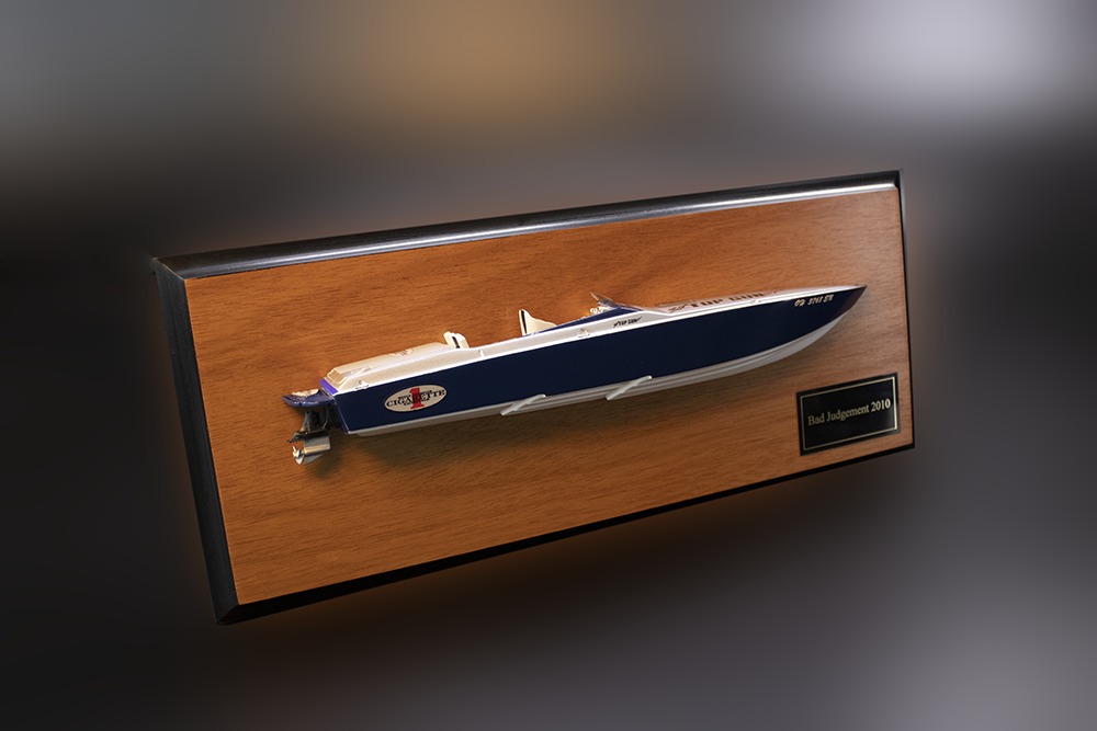 Cigarette 38 custom half model with deck details