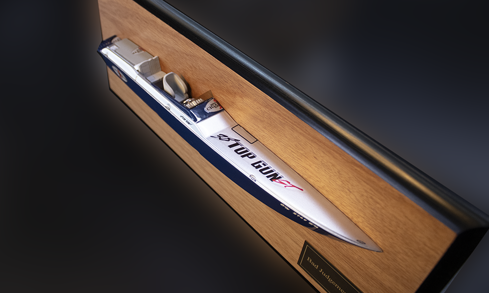 Cigarette 38 custom half model with deck details