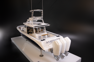 Everglades 455cc custom model replica