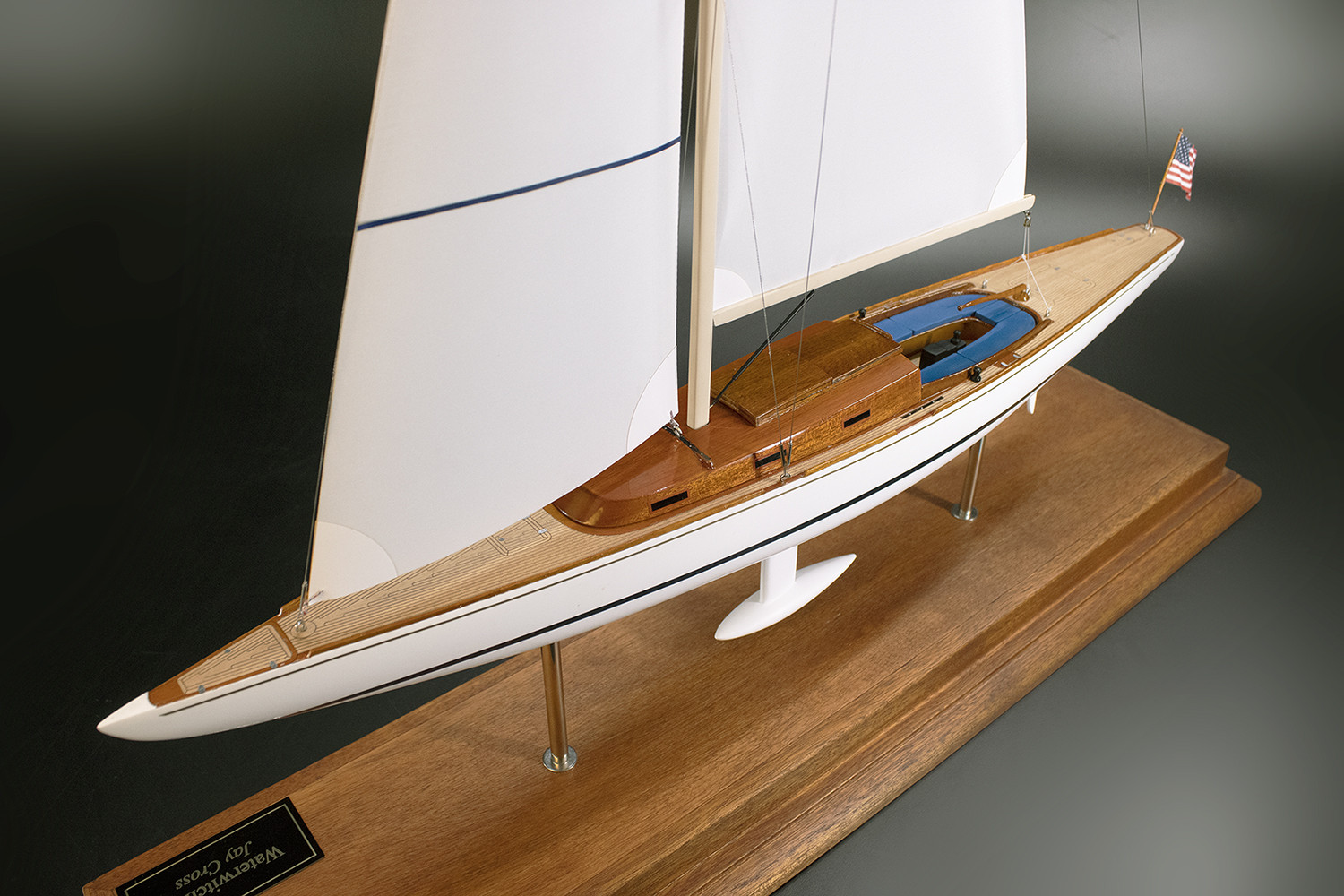 WaterWitch 48 Custom Yacht model - scale 1-24 or 24 inc. LOA-CM