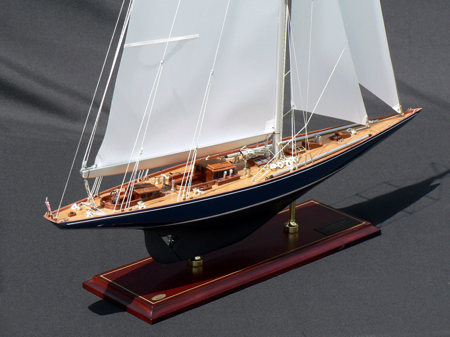 America's Cup Boats - - Velsheda 1933 - Abordage