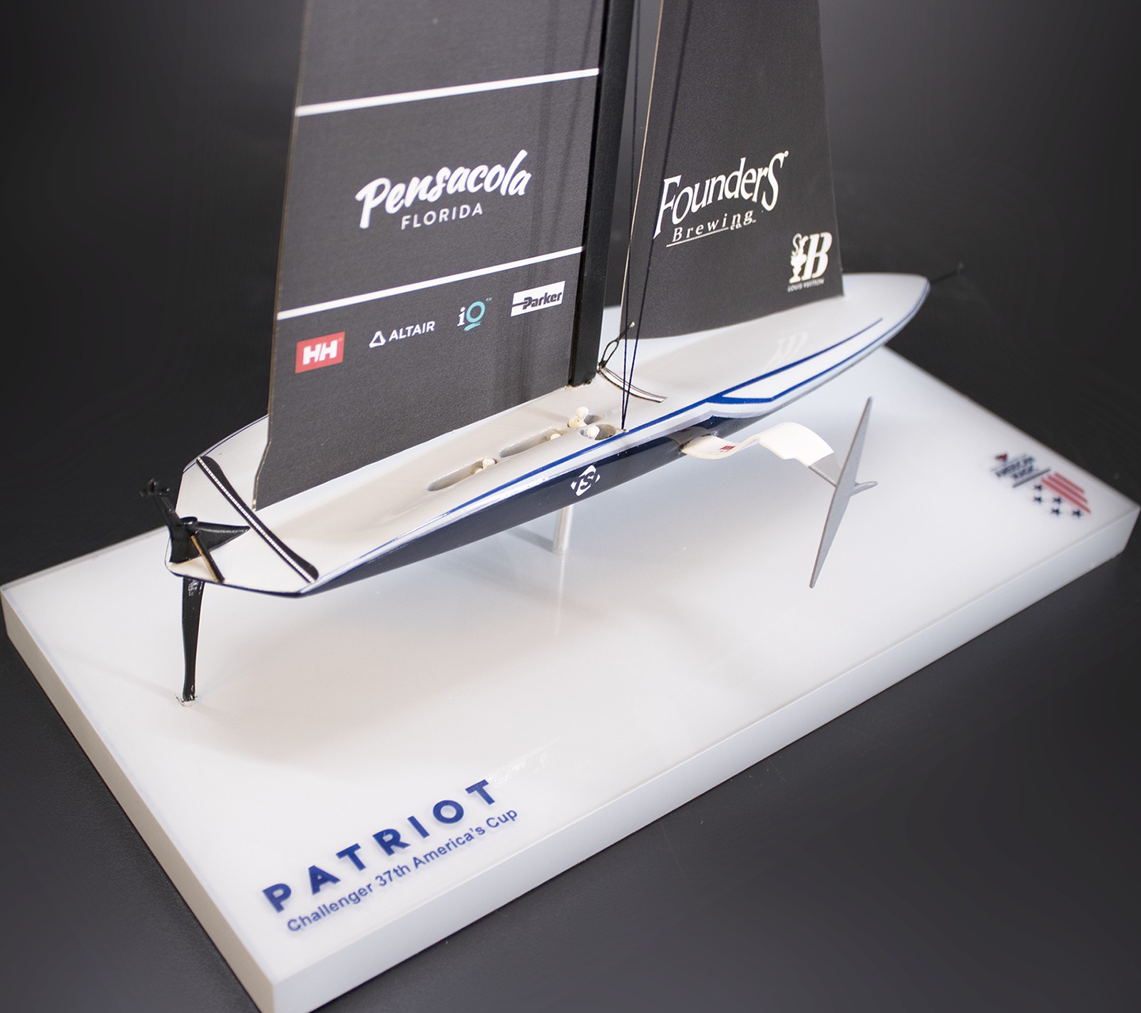 AC 75 PATRIOT American Magic desk model 2024 MN-A200