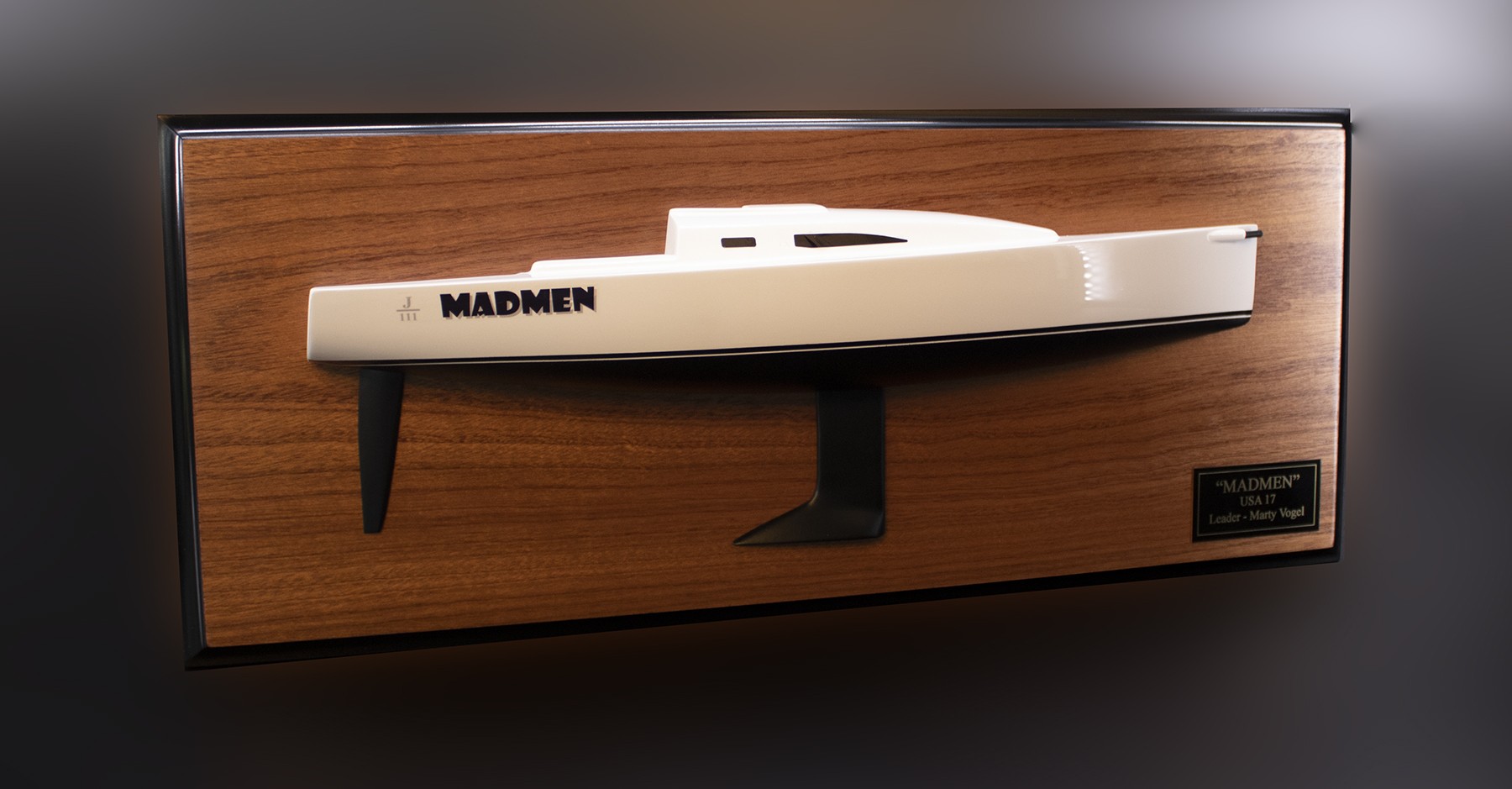 J111striking half model