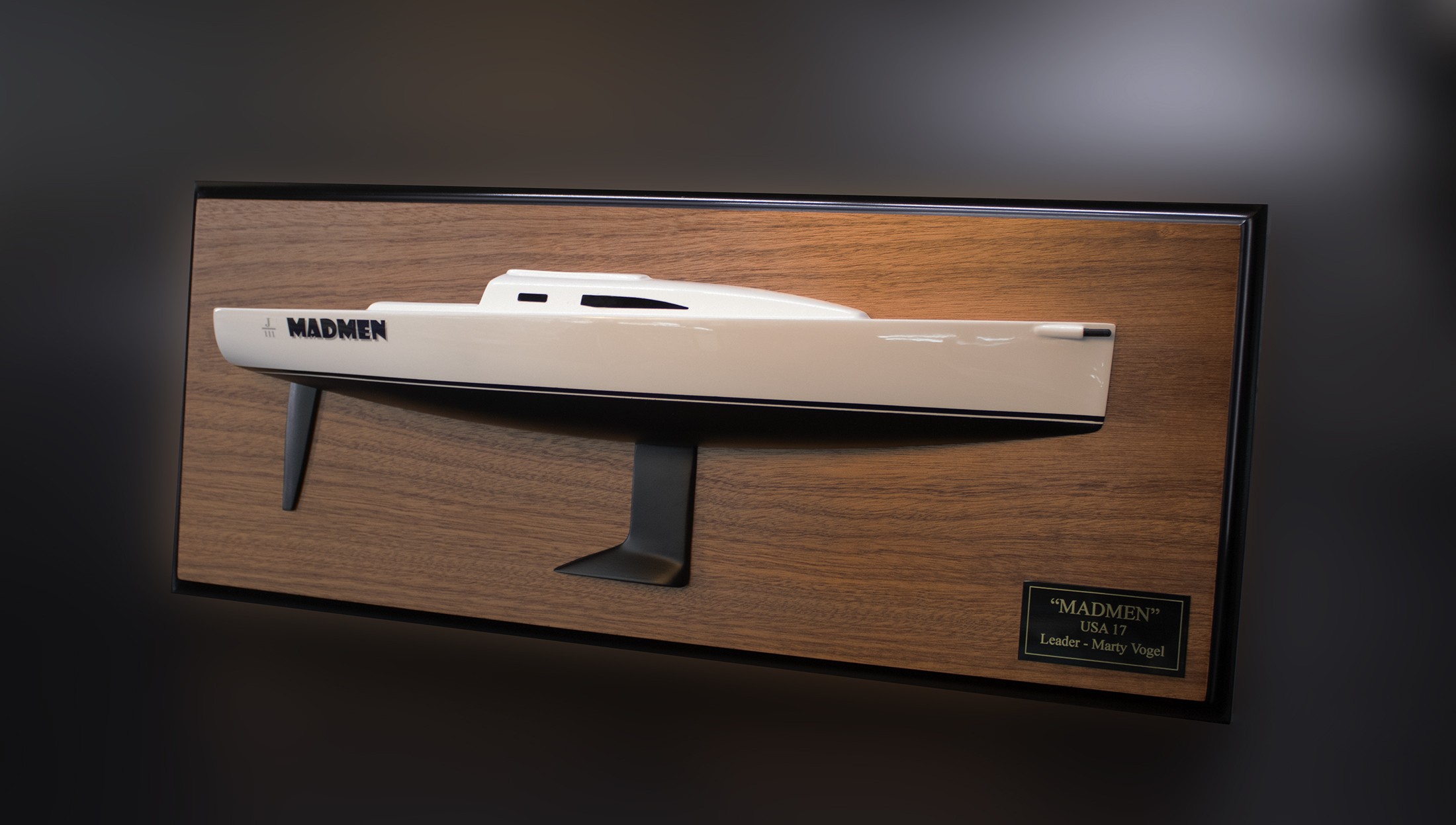 J111striking half model