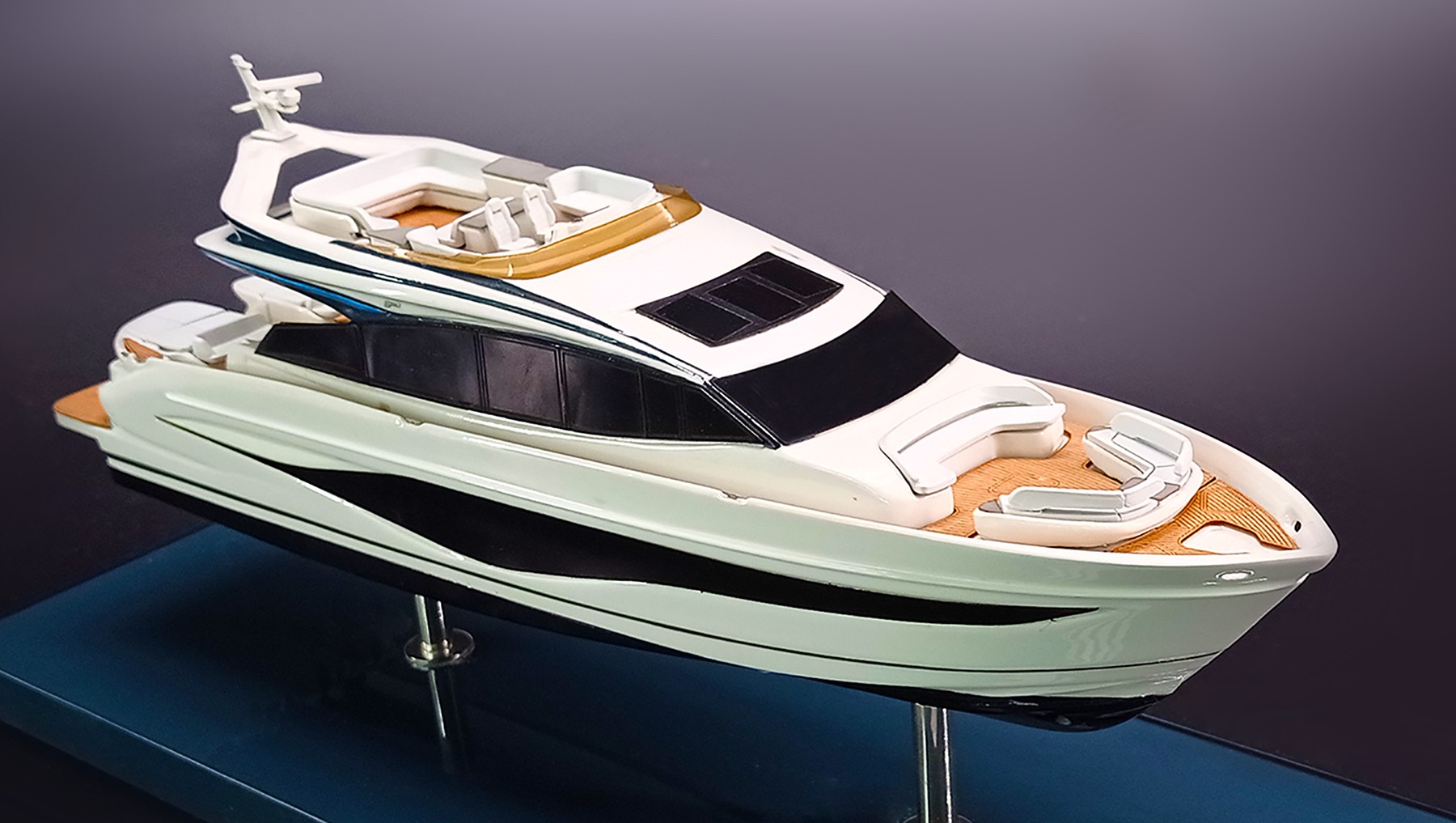 Princess Yacht S80 phenomenal desk model