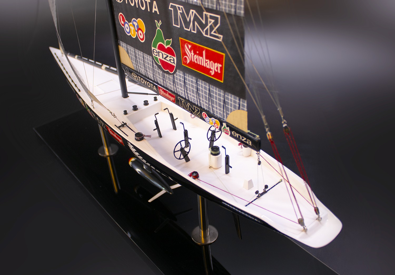 Team New Zealand 1995 Black Magic - NZL 32