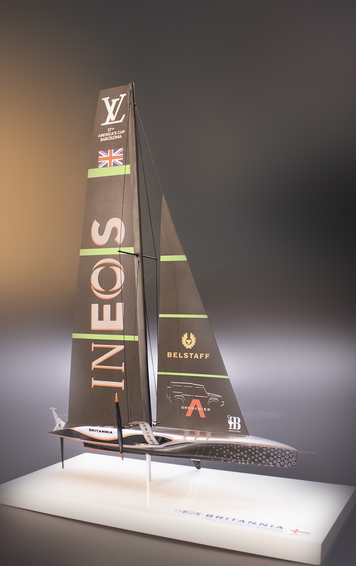 AC 75 INEOS TEAM UK 2024 desk model MN-A-202