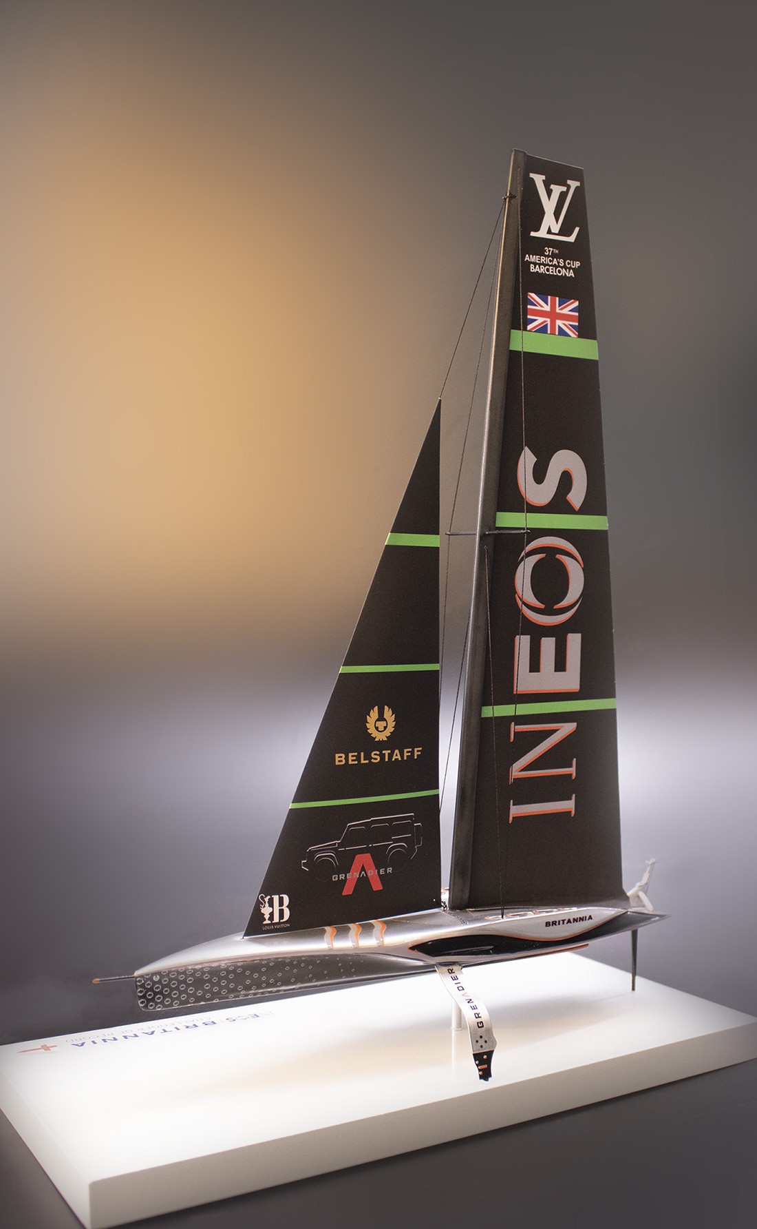 AC 75 INEOS TEAM UK 2024 desk model MN-A-202