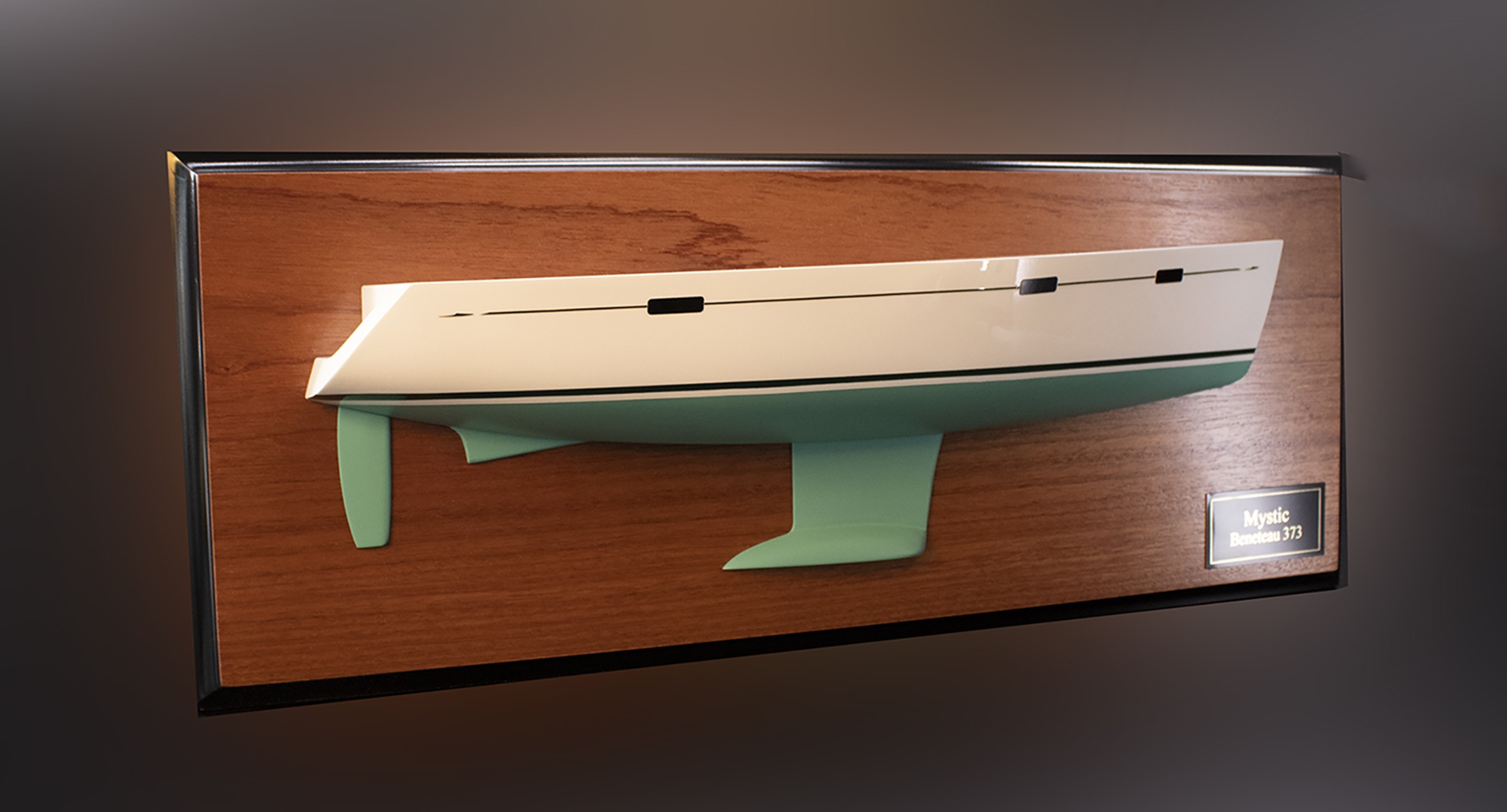 Beneteau 373 flawless half hull