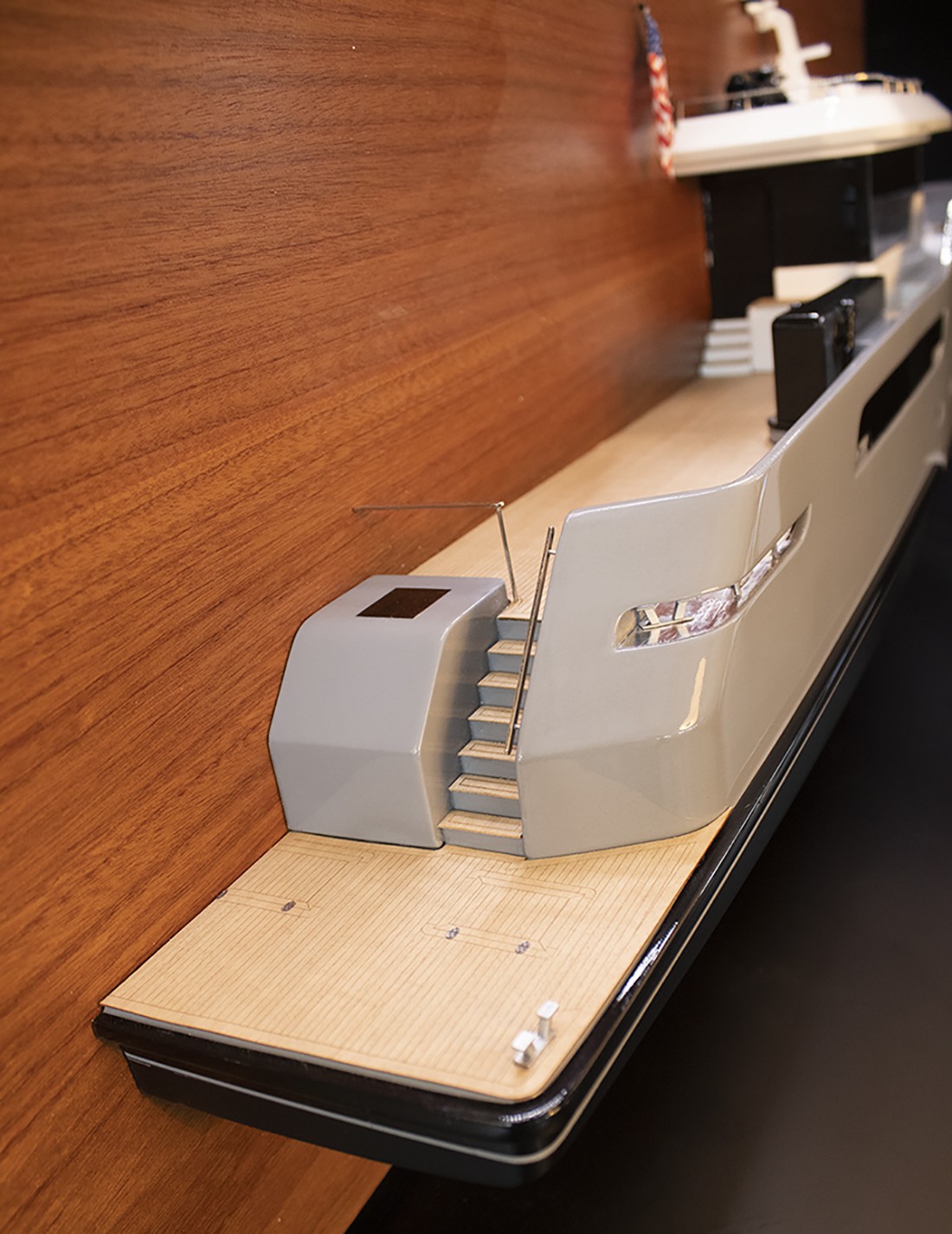 Lynx Yachts AVONTUUR Crossover 27 Yacht custom half model