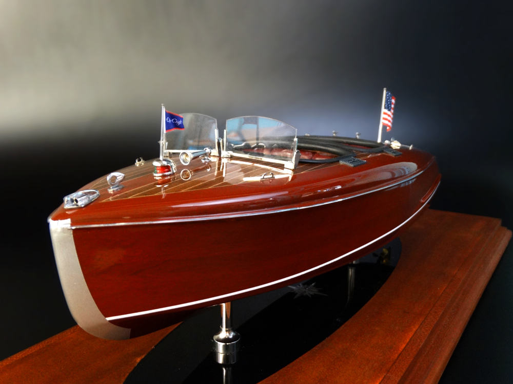 Motor Boats - Chris Craft - Chris Craft Barrel Back 1940 - Abordage