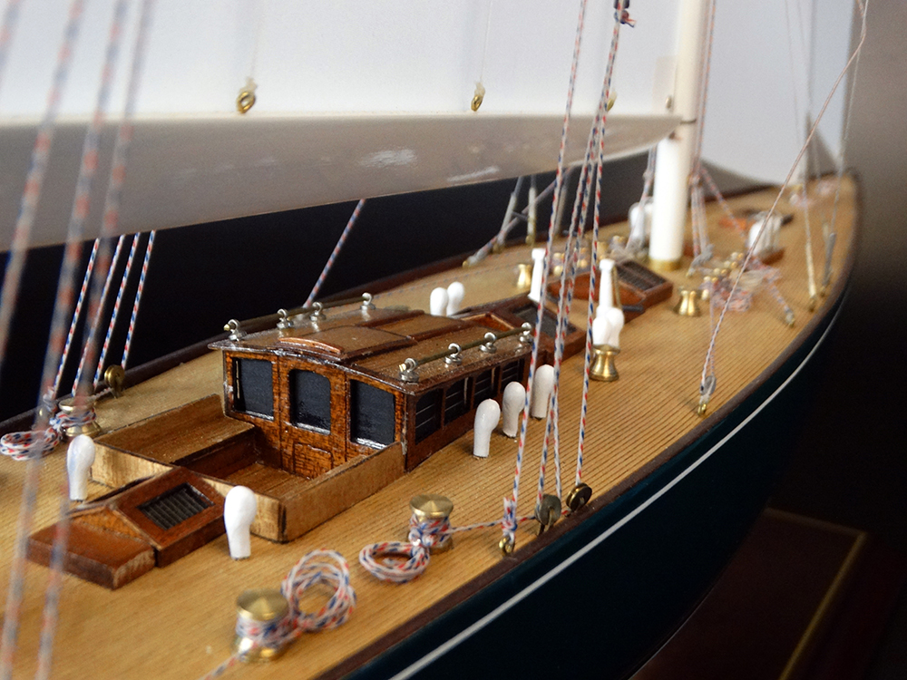 America's Cup Boats - - Shamrock V. 1930 - Abordage