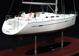 Custom Models - - Beneteau 393 "Glory Days" - Abordage